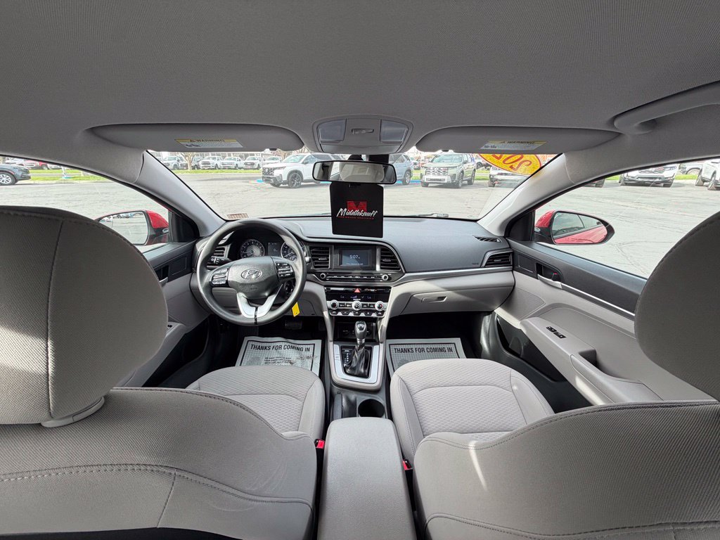 Used 2020 Hyundai Elantra SE FWD image 15