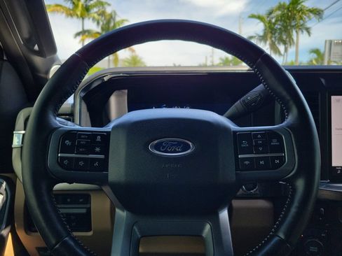 Used 2024 Ford F250 Lariat w/ Lariat Ultimate Package AWD/4WD image 8