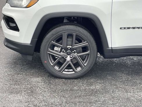 New 2026 Jeep Compass Limited image 10