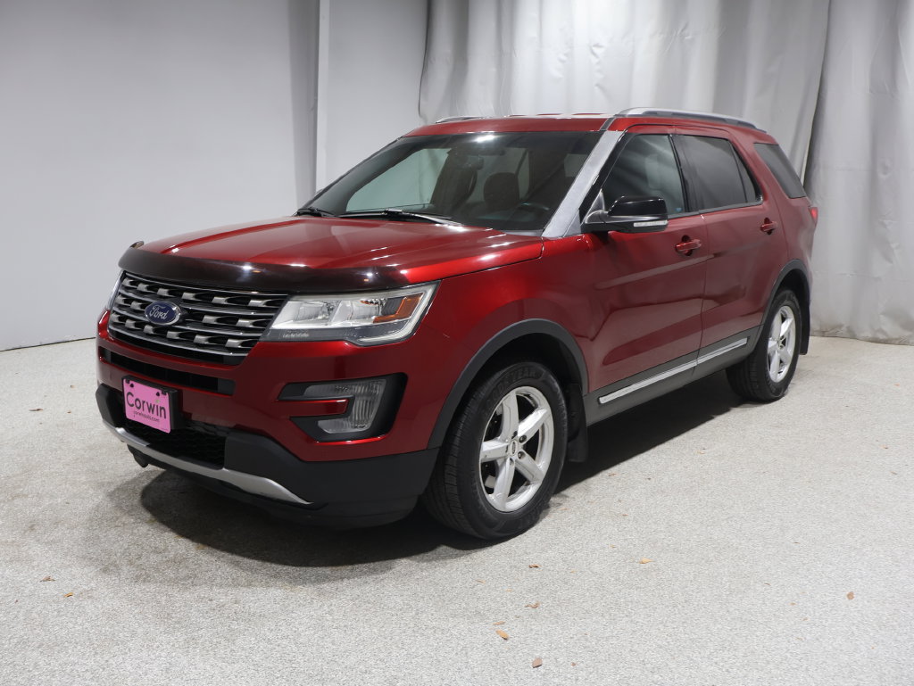 Used 2016 Ford Explorer XLT w/ Equipment Group 201A AWD/4WD image 6