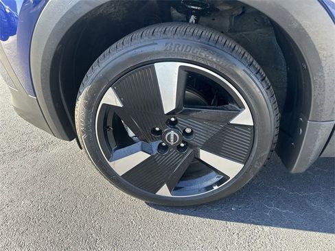 Certified 2025 Nissan Kicks SR w/ SR Premium Package image 18