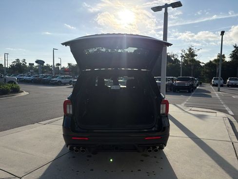 Used 2026 Ford Explorer ST w/ Sun And Sound Package RWD image 7