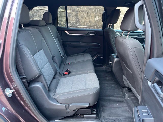 Used 2025 GMC Acadia Elevation FWD image 18