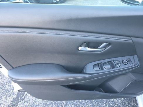 Used 2024 Nissan Sentra SV image 12