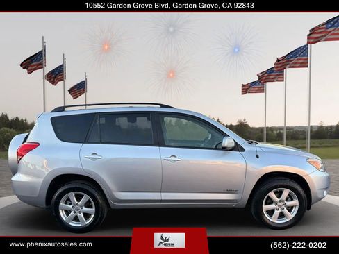 Used 2008 Toyota RAV4 Limited image 10