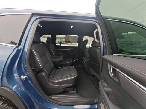 Certified 2025 Buick Enclave Preferred image 28