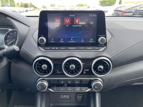 Used 2022 Nissan Sentra SV w/ Trunk Package FWD image 9