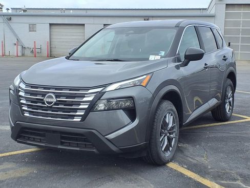 Certified 2024 Nissan Rogue S image 2