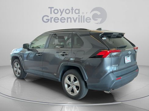 Certified 2021 Toyota RAV4 XLE Premium AWD/4WD image 4