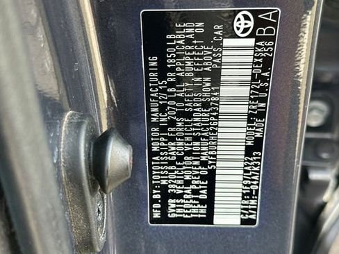 Used 2016 Toyota Corolla S Premium FWD image 28