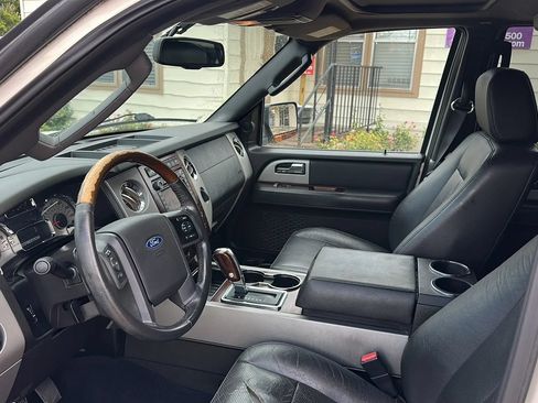 Used 2008 Ford Expedition Limited RWD image 14