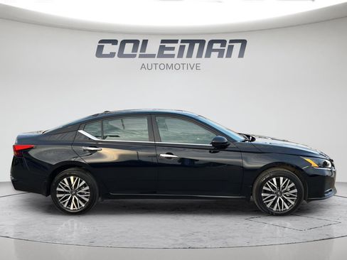 New 2025 Nissan Altima 2.5 SV w/ SV Premium Package AWD/4WD image 4