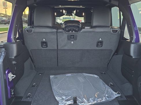 New 2026 Jeep Wrangler Unlimited Rubicon image 9