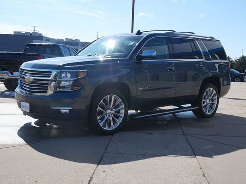 Used 2019 Chevrolet Tahoe Premier w/ Premier Plus Edition image 3
