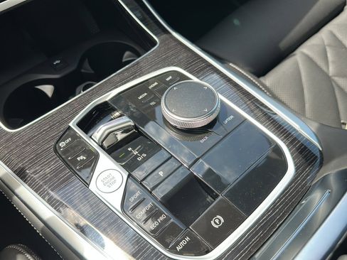 New 2026 BMW X5 sDrive40i w/ M Sport Package image 25