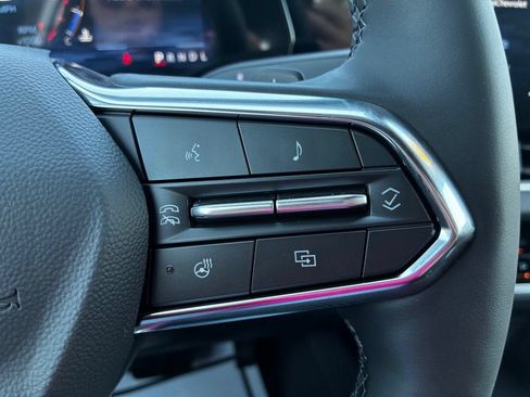 New 2027 Chevrolet Equinox LT AWD/4WD image 9