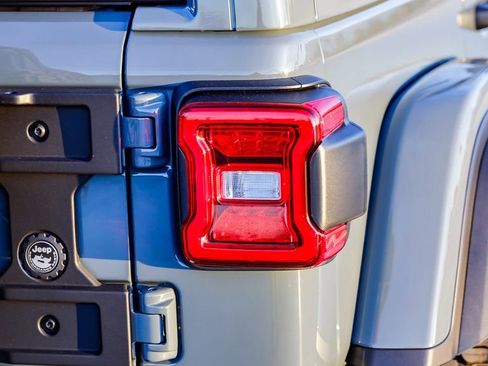 New 2026 Jeep Wrangler Unlimited Rubicon image 9