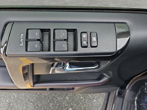 Used 2022 Toyota 4Runner TRD Off-Road Premium image 27