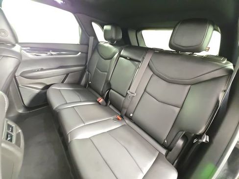 Used 2022 Cadillac XT5 Premium Luxury AWD/4WD image 13