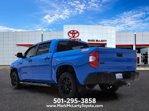 Used 2020 Toyota Tundra SR5 w/ SR5 Upgrade Package AWD/4WD image 3