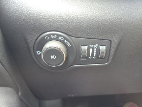 Certified 2024 Jeep Compass Trailhawk AWD/4WD image 12