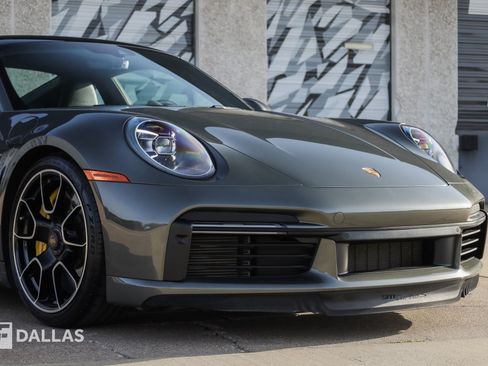 Used 2022 Porsche 911 Turbo S AWD/4WD image 2