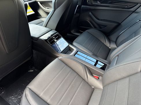 New 2026 Porsche Panamera 4 image 14
