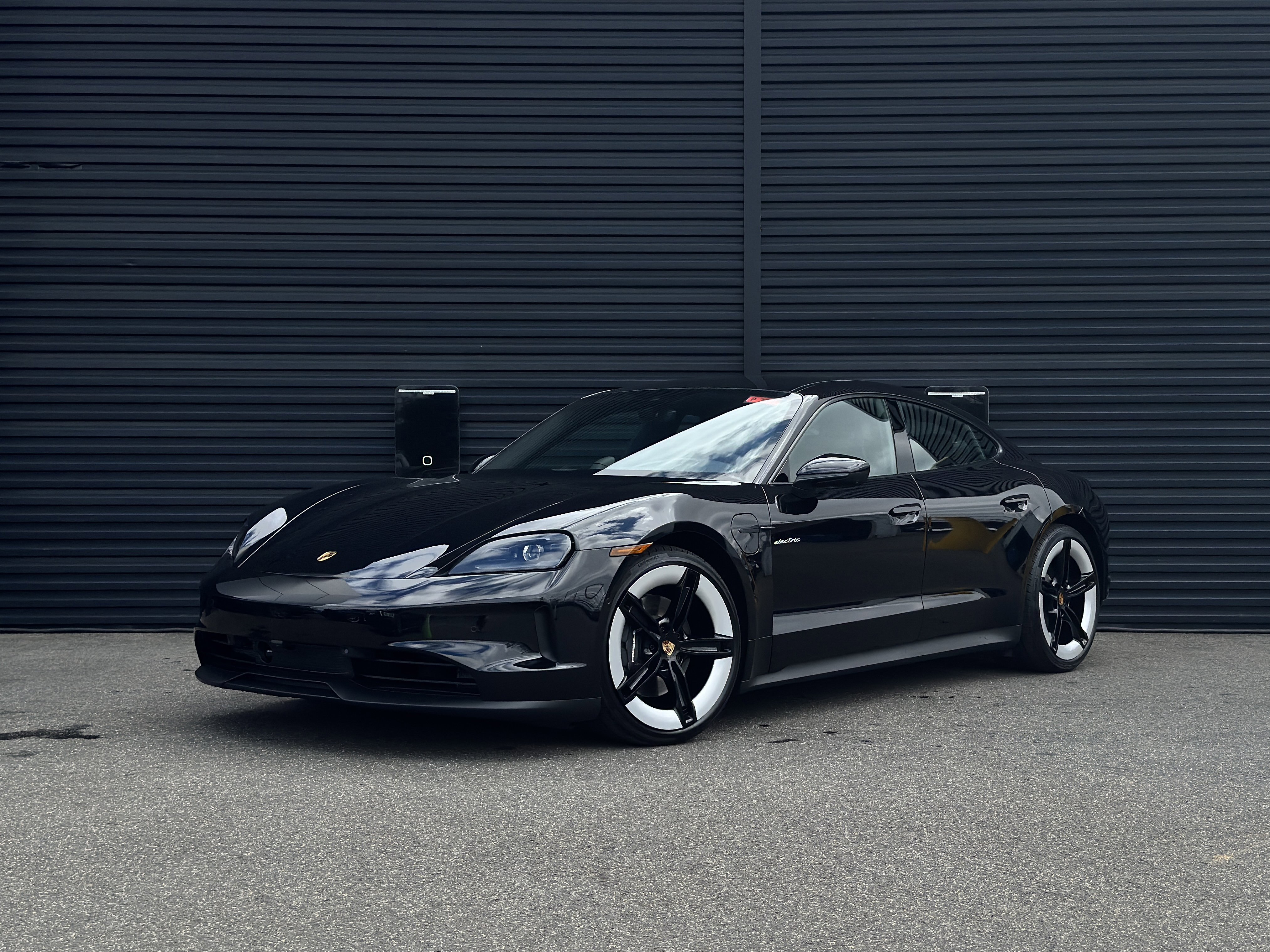 Used 2025 Porsche Taycan AWD/4WD image 1