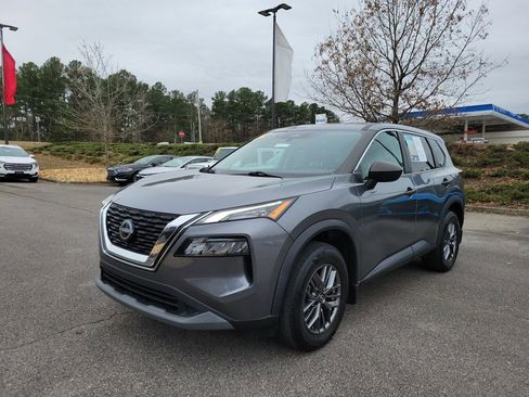 Used 2022 Nissan Rogue S image 7