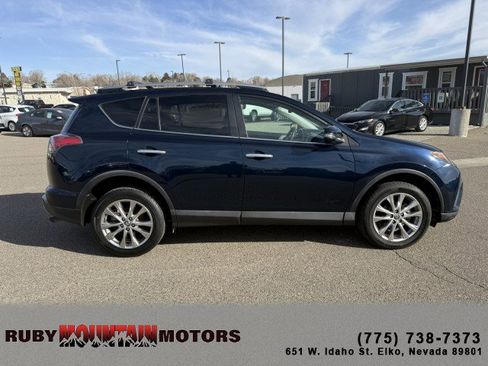 Used 2017 Toyota RAV4 Limited image 8