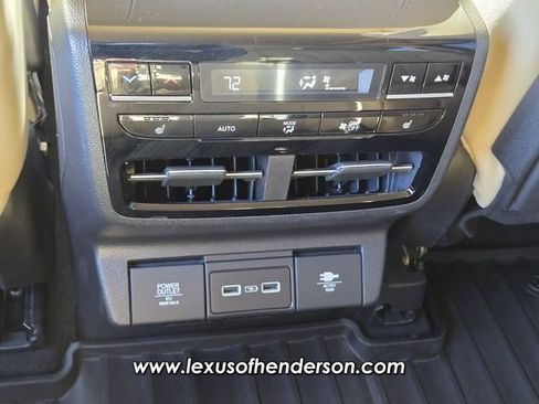 Used 2023 Acura MDX SH-AWD w/ Advance Package image 13