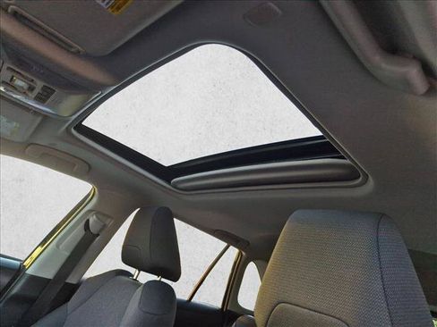 Certified 2025 Toyota RAV4 XLE w/ Convenience Package FWD image 17