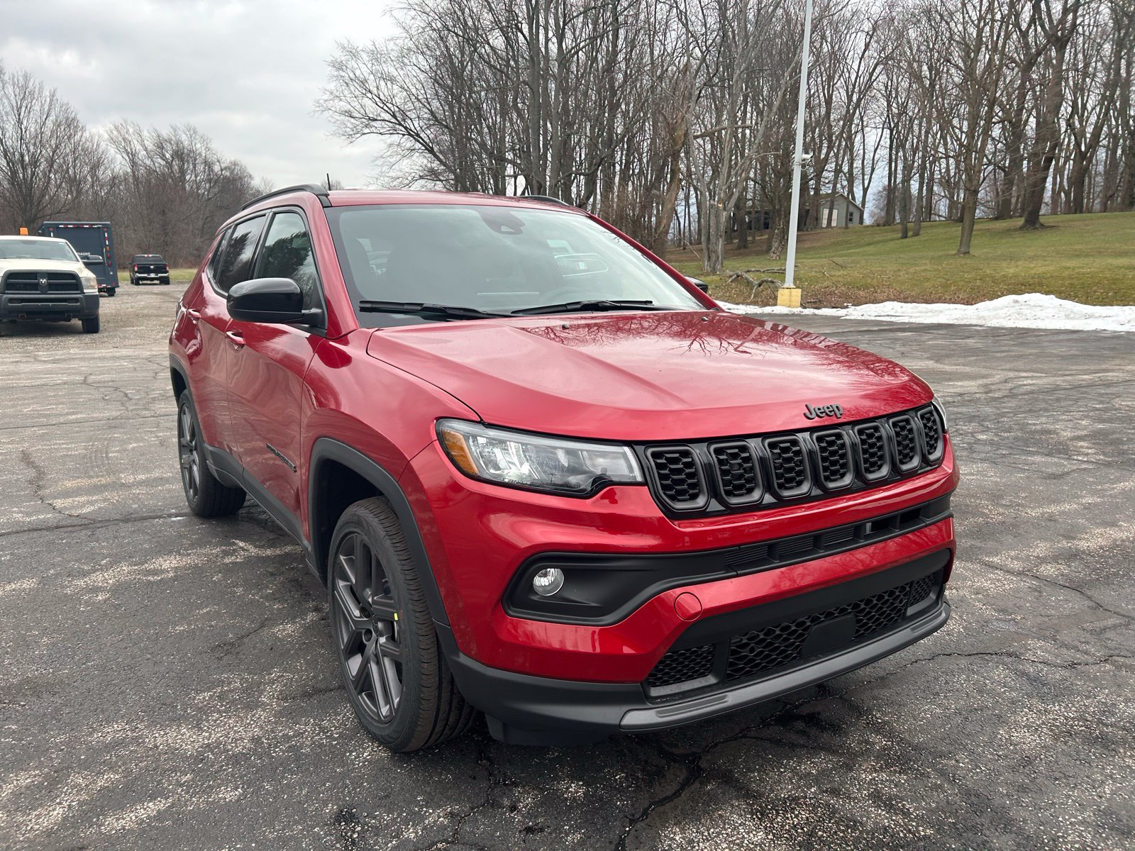 Used 2026 Jeep Compass Latitude AWD/4WD image 9