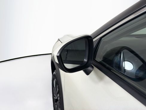 Used 2023 Nissan Rogue SV FWD image 16