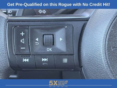 Used 2024 Nissan Rogue S image 21