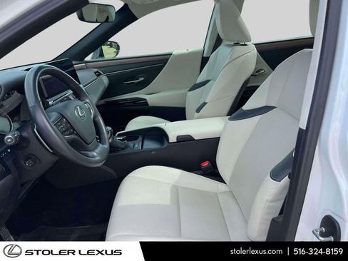 Used 2025 Lexus ES 350 w/ Premium Package FWD image 21