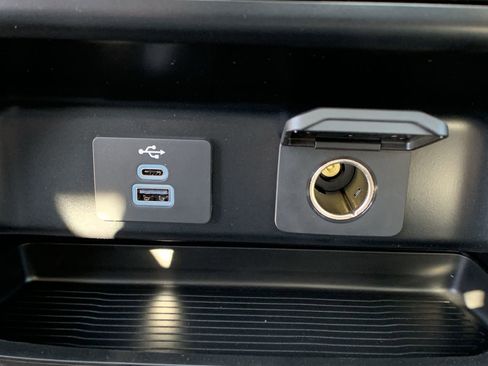 New 2026 Ford F250 XL w/ XL Chrome Package image 23