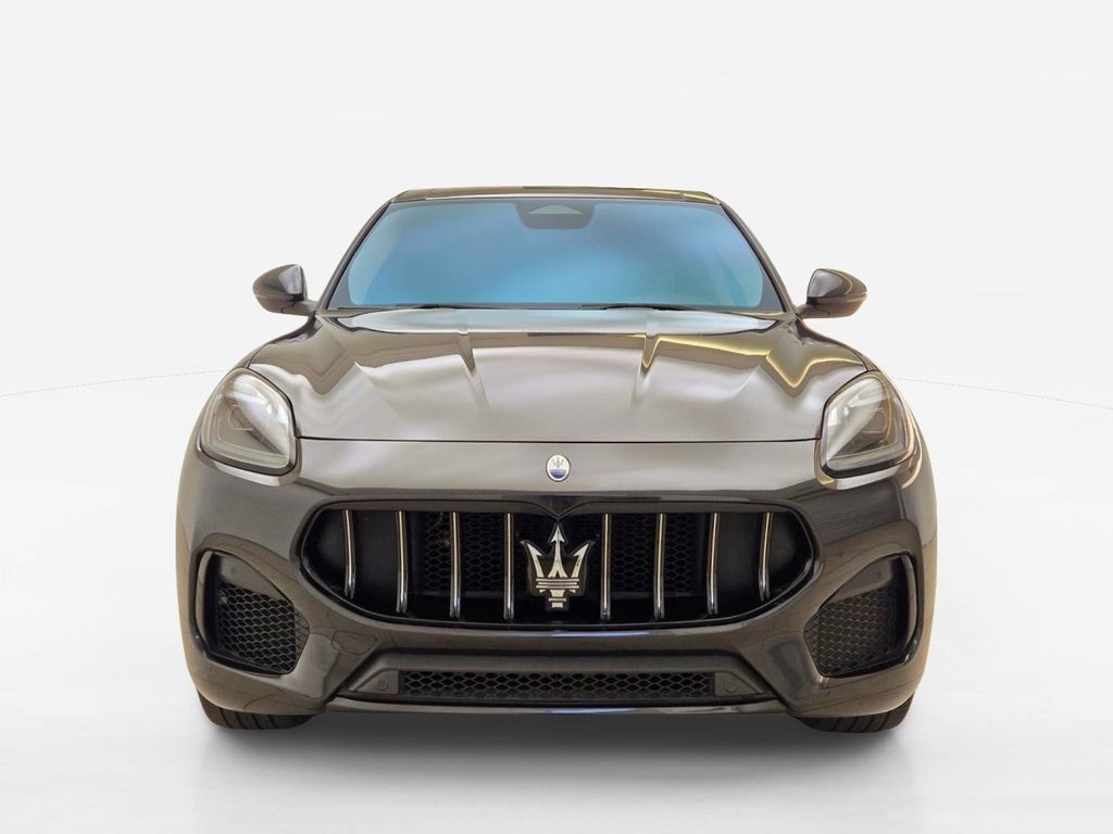 Certified 2023 Maserati Grecale GT AWD/4WD image 2
