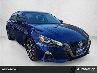 Used 2020 Nissan Altima 2.5 SR video 1