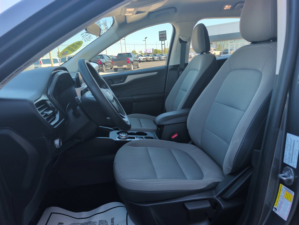 Used 2022 Ford Escape S FWD image 8