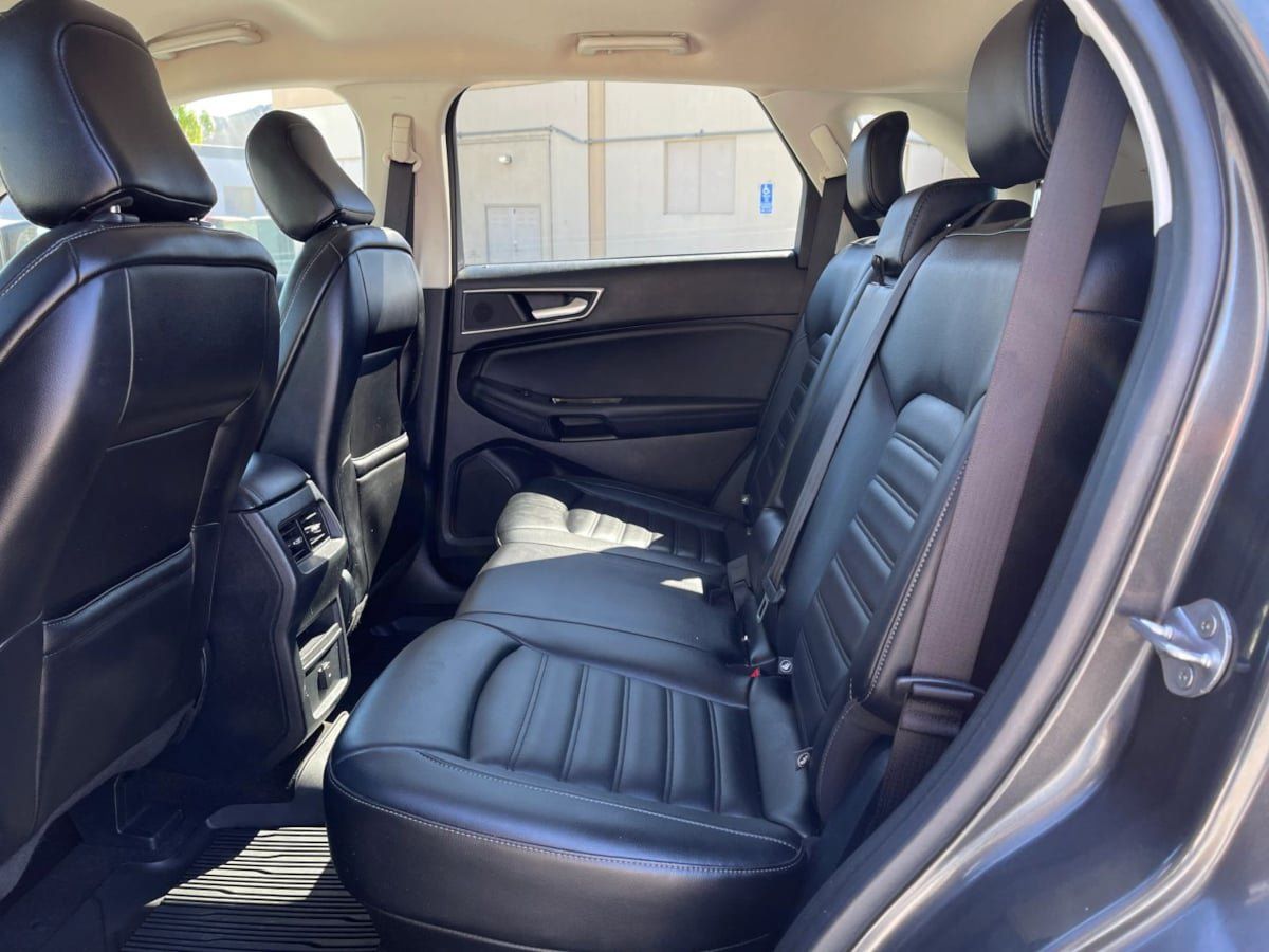 Used 2020 Ford Edge SEL AWD/4WD image 19
