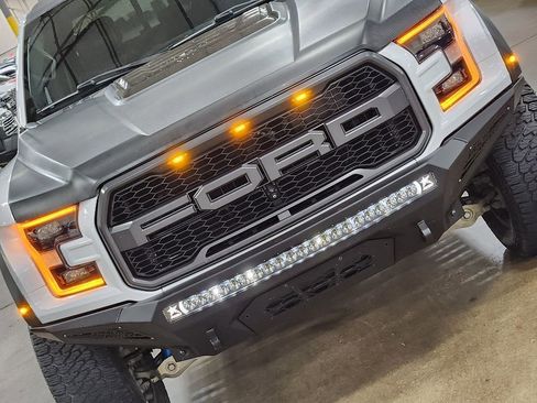 Used 2017 Ford F150 Raptor w/ Equipment Group 802A Luxury image 19