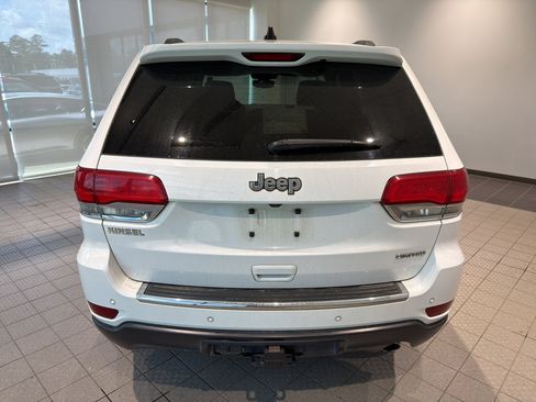 Used 2019 Jeep Grand Cherokee Limited w/ Trailer Tow Group IV RWD image 4