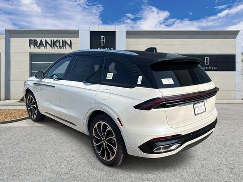 New 2026 Lincoln Nautilus Reserve AWD/4WD image 4