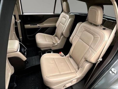 Used 2021 Lincoln Aviator Reserve w/ Equipment Group 201A AWD/4WD image 22