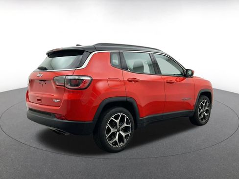 Used 2025 Jeep Compass Limited AWD/4WD image 8