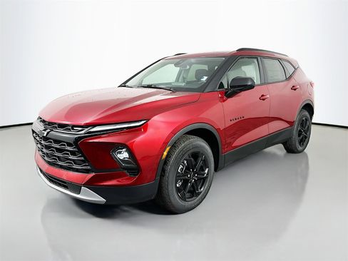 New 2025 Chevrolet Blazer LT w/ Convenience Package image 3