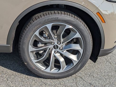 New 2025 Lincoln Aviator 2WD w/ Equipment Group 101A image 13