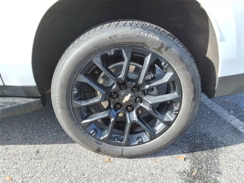 Certified 2023 Chevrolet Suburban RST w/ Luxury Package image 10