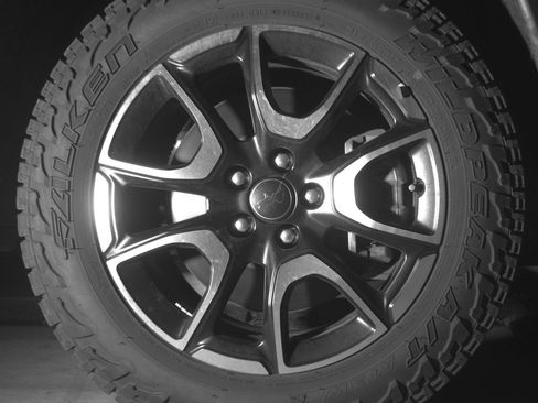 Used 2025 Jeep Compass Trailhawk AWD/4WD image 13